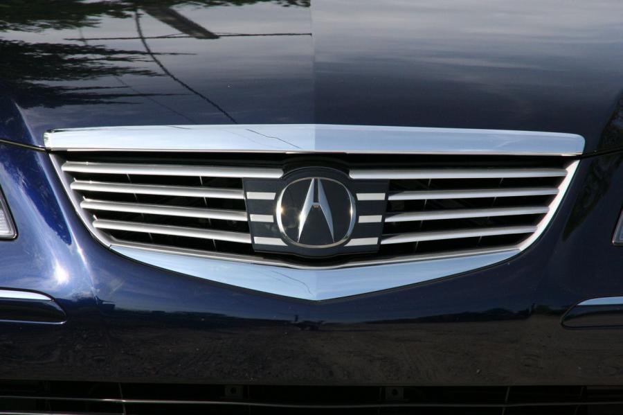 Детали экстерьера Acura RL 2008 года  (фото 70 из 85)